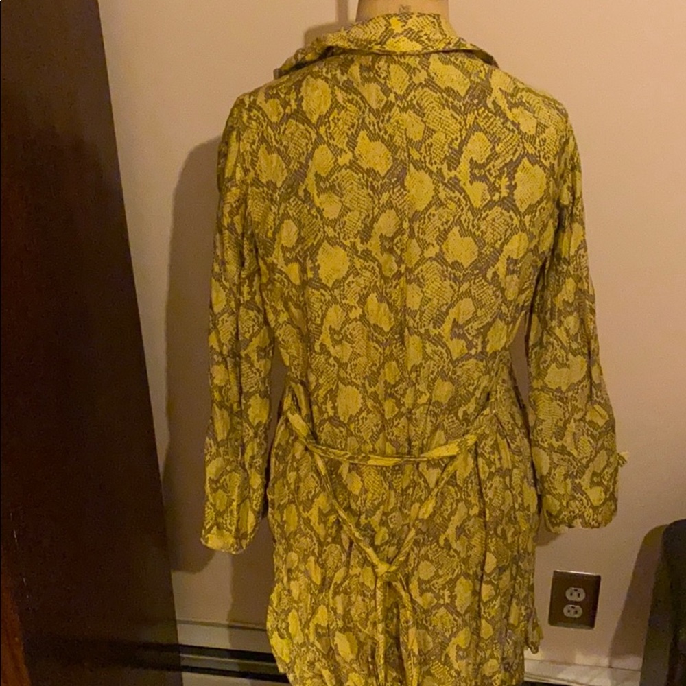 Yellow Snake ๐ Print Jacket - Picture 2 of 2